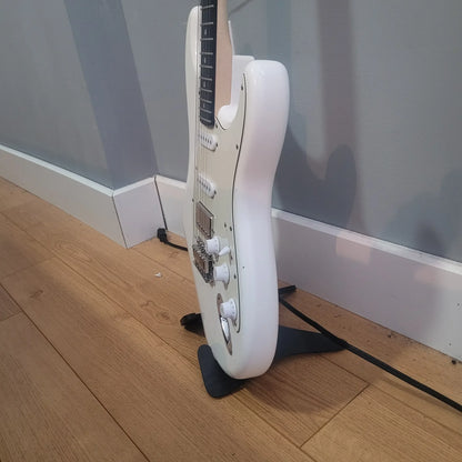 1 Piece Guitar Stand, Musical Instrument Protection, Convenient Storage, Suitable for All Types of Guitar