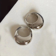 Load image into Gallery viewer, Simple Glossy Thick Hoop Earrings Copper Jewelry Elegant Retro Style Suitable for Women&#39;s Daily Leisure
