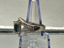 Load image into Gallery viewer, Vintage Jewelry 925 Sterling Silver Ring with Blue Center Stone
