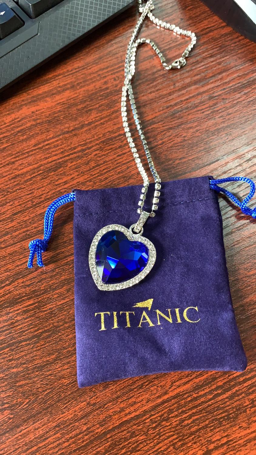 Titanic Heart of the Ocean Necklace Blue Heart Love Forever Pendant Necklace for Women Velvet Box Jewelry Gifts Movie Memorabilia
