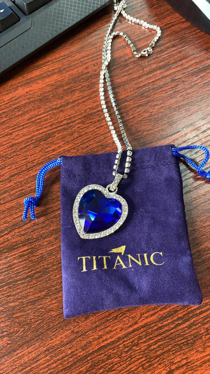 Titanic Heart of the Ocean Necklace Blue Heart Love Forever Pendant Necklace for Women Velvet Box Jewelry Gifts Movie Memorabilia