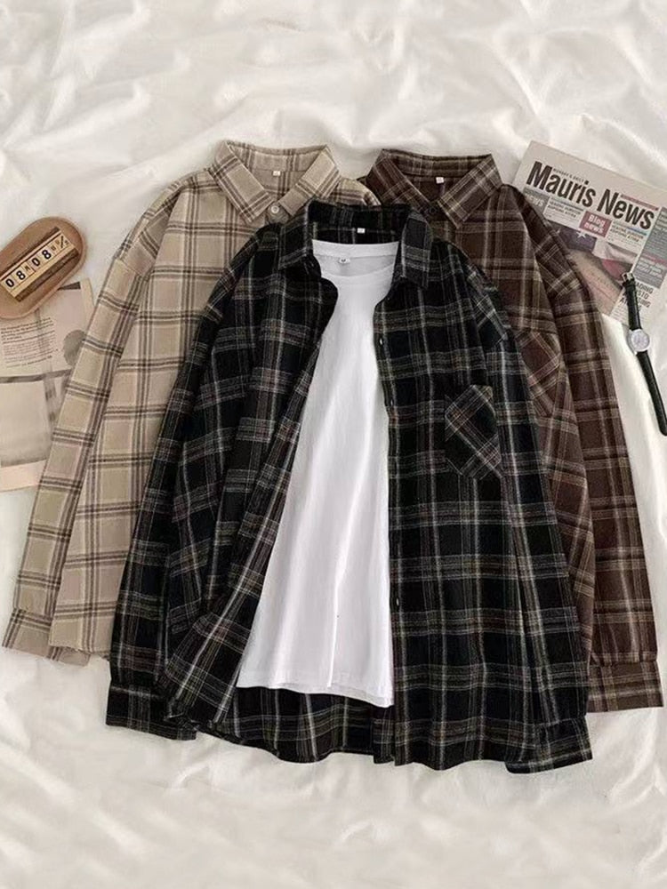 Vintage Style Womens Plaid Shirts Autumn Long Sleeve Oversize Button Up Tops Loose-Wear Casual Fall Outwear Femme Shirts