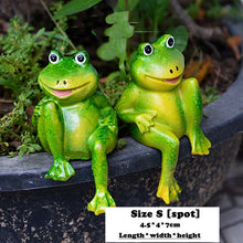 Load image into Gallery viewer, 2pcs/Set Cute Resin Sitting Frogs Statue Outdoor Garden Store Decorative Frog Sculpture For Home Desk Garden Decor Ornament
