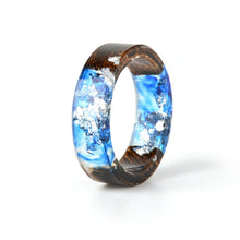 Load image into Gallery viewer, Unisex Handmade Wood Resin Ring Dried Flowers Plants Inside Jewelry Resin Ring Transparent Anniversary Every Day Ring
