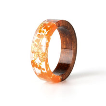 Load image into Gallery viewer, Unisex Handmade Wood Resin Ring Dried Flowers Plants Inside Jewelry Resin Ring Transparent Anniversary Every Day Ring
