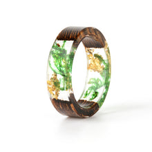 Load image into Gallery viewer, Unisex Handmade Wood Resin Ring Dried Flowers Plants Inside Jewelry Resin Ring Transparent Anniversary Every Day Ring
