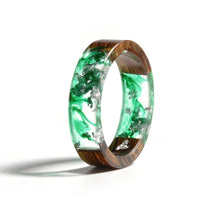 Load image into Gallery viewer, Unisex Handmade Wood Resin Ring Dried Flowers Plants Inside Jewelry Resin Ring Transparent Anniversary Every Day Ring
