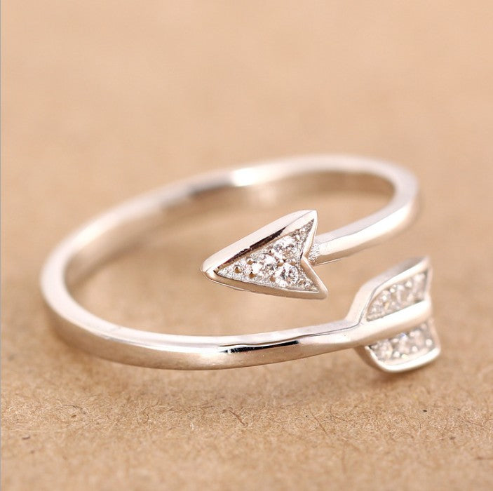 Fashionable Silver Plated Arrow Rings for Women Adjustable Engagement Crystal Ring Arrow