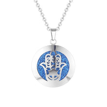 Load image into Gallery viewer, Womens Aromatherapy Diffuser Locket Perfume Essential Oil Necklace Stainless Steel Locket with Felt Pads For Woman
