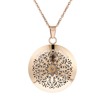 Womens Aromatherapy Diffuser Locket Perfume Essential Oil Necklace Stainless Steel Locket with Felt Pads For Woman