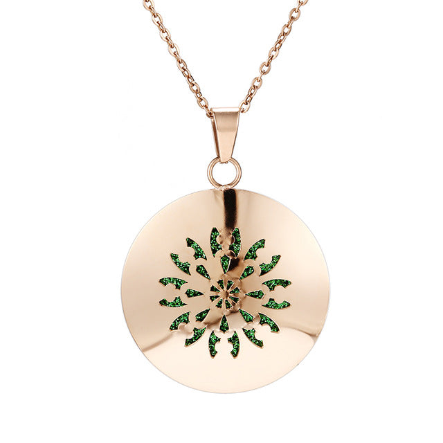 Womens Aromatherapy Diffuser Locket Perfume Essential Oil Necklace Stainless Steel Locket with Felt Pads For Woman